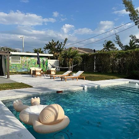 Jungle Cottage With Luxury Pool, Hot Tub And More! Lake Worth Beach Eksteriør bilde